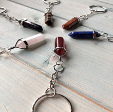 Load image into Gallery viewer, Crystal Healing Point Keyrings