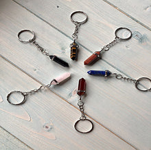 Load image into Gallery viewer, Crystal Healing Point Keyrings