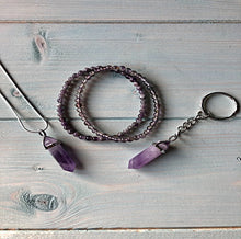 Load image into Gallery viewer, Crystal Healing Point Keyrings