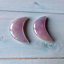 Load image into Gallery viewer, Aura Rose Quartz Moon