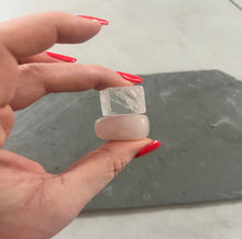 Load image into Gallery viewer, Rose Quartz Tumble &amp; Clear Quartz Cube
