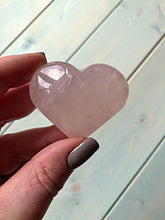 Load image into Gallery viewer, Jelly Rose Quartz Polished Heart
