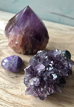 Load image into Gallery viewer, Amethyst Cut Base Point
