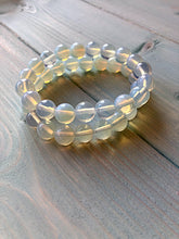 Load image into Gallery viewer, Chunky Opalite Bead Bracelet
